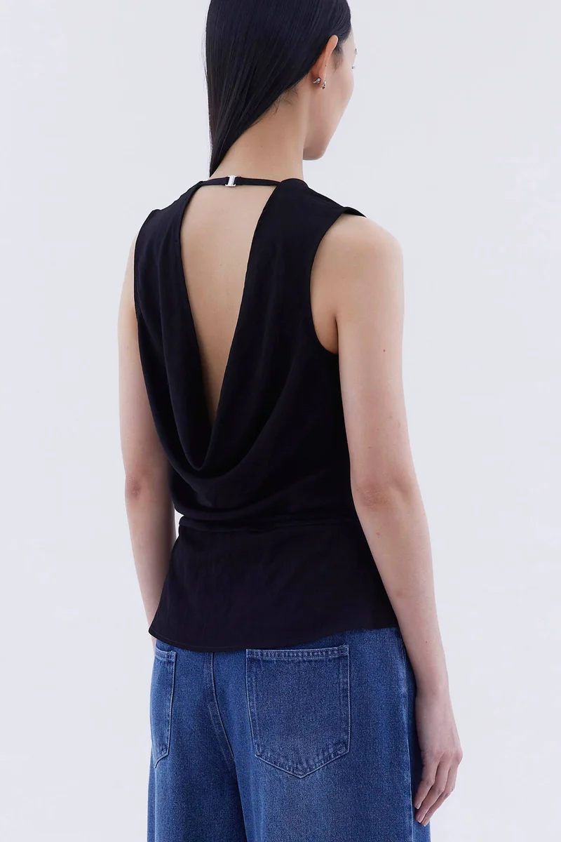 ذا اديتورز ماركت بلوزة ميجان بظهر مكشوف ودرابيه